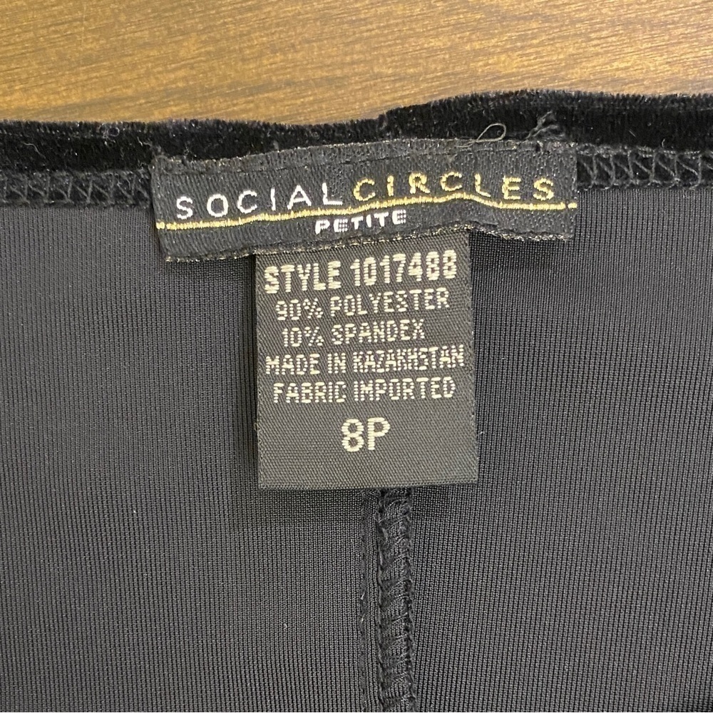 Social Circles 8 Petite Velour Long Sleeve Dress Black Bodycon Some Stretch - Picture 7 of 9
